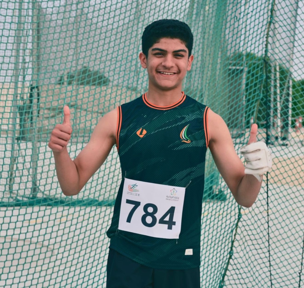 لاعب أخضر ألعاب القوى صادق المعاتيق يكتب التاريخ