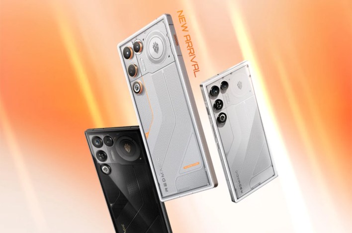 هاتف RedMagic 11 Air من ريدماجيك ينطلق عالمياً بنسخة جديدة ومظهر عصري