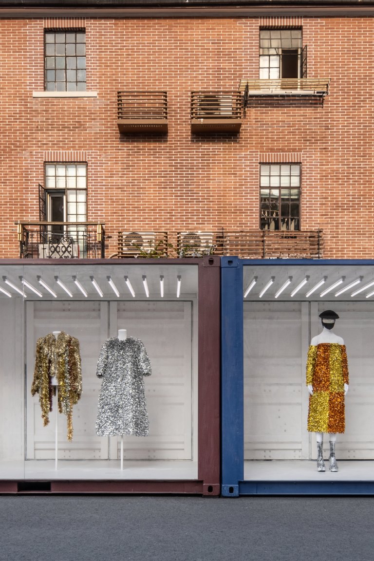 Maison Margiela تفتتح معرض Artisanal: Our Creative Laboratory Exhibition في شانغهاي