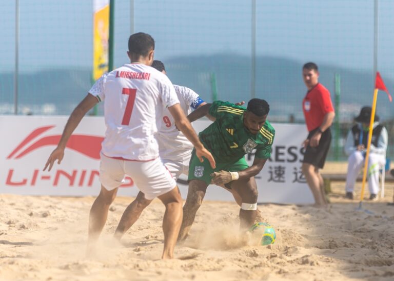 أخضر الشاطئية يترقب نصف النهائي غداً