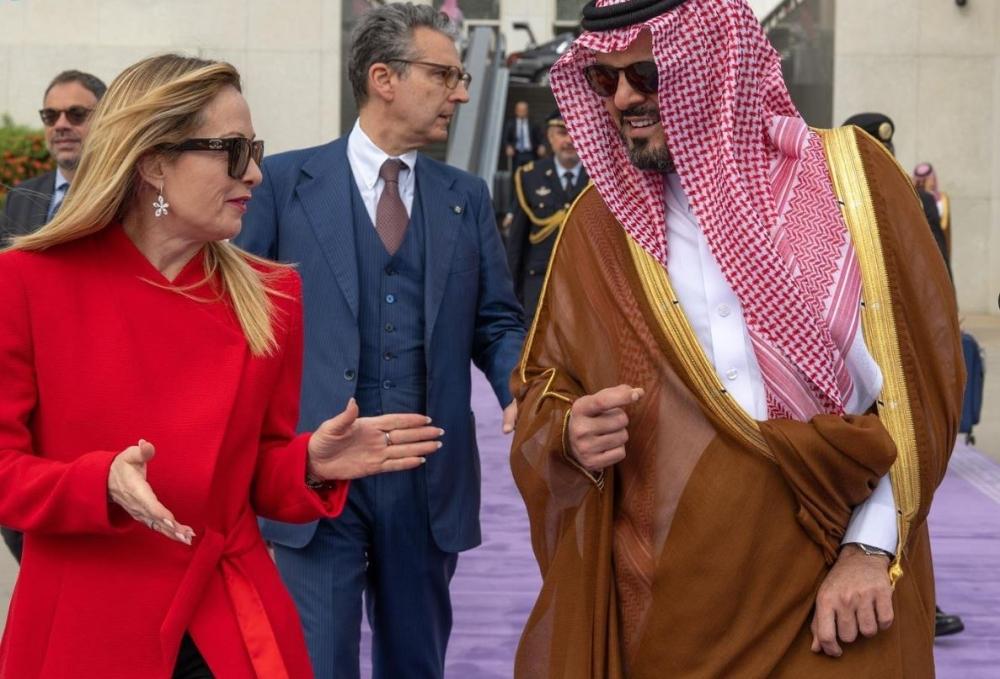 رئيسة وزراء جمهورية إيطاليا تغادر جدة