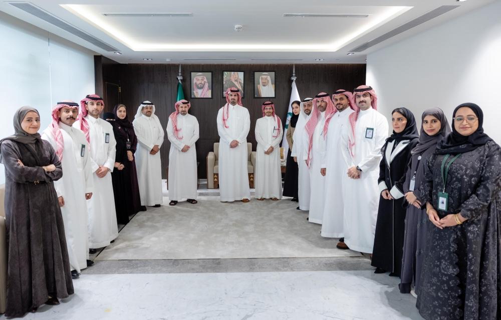 Cde2cead c3e3 4db2 ba33 f795117111ff file.jpg