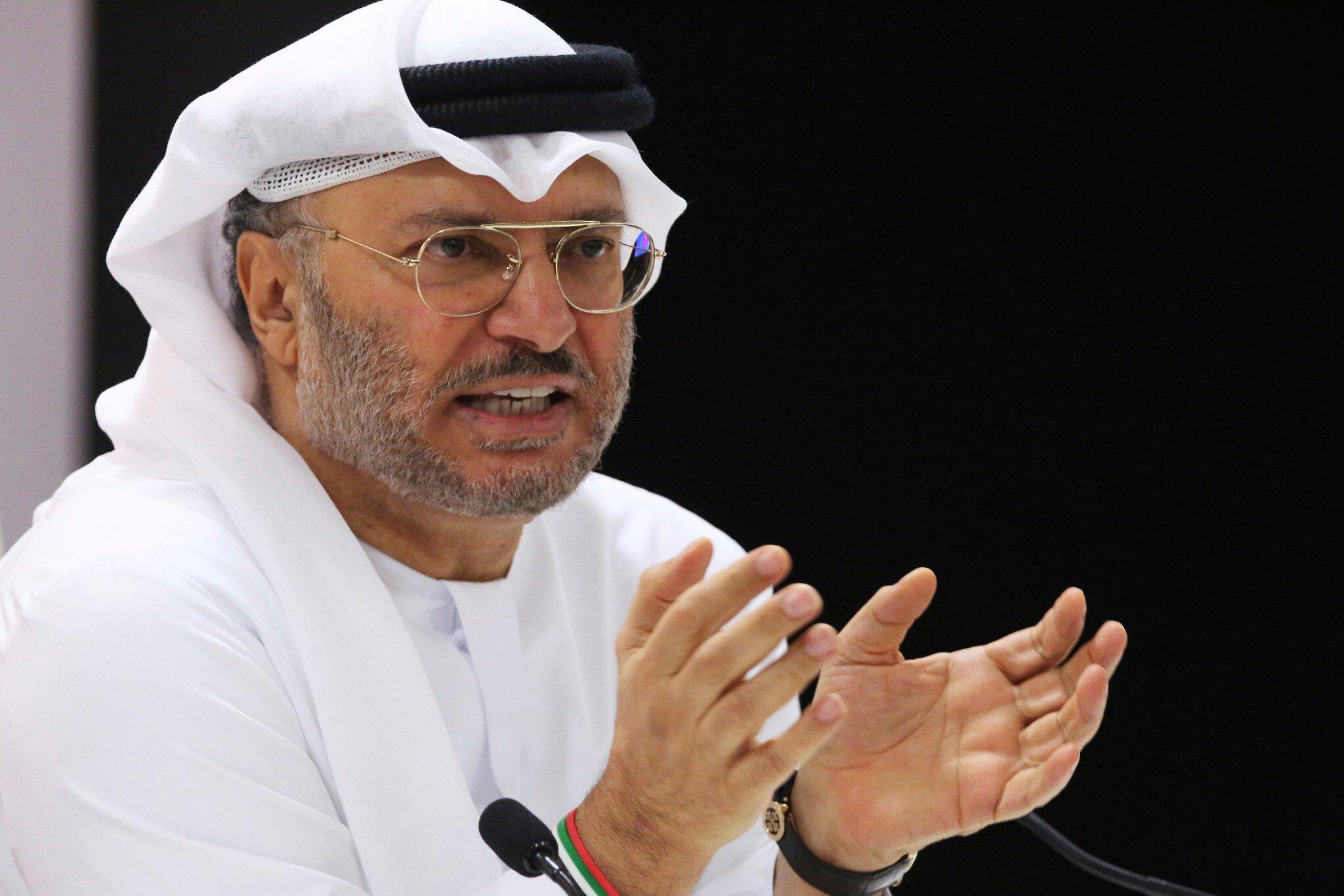 قرقاش: الاعتداء على السفارات والبعثات الدبلوماسية يعكس خللًا في البيئة الأمنية ويمثل رسائل خطيرة