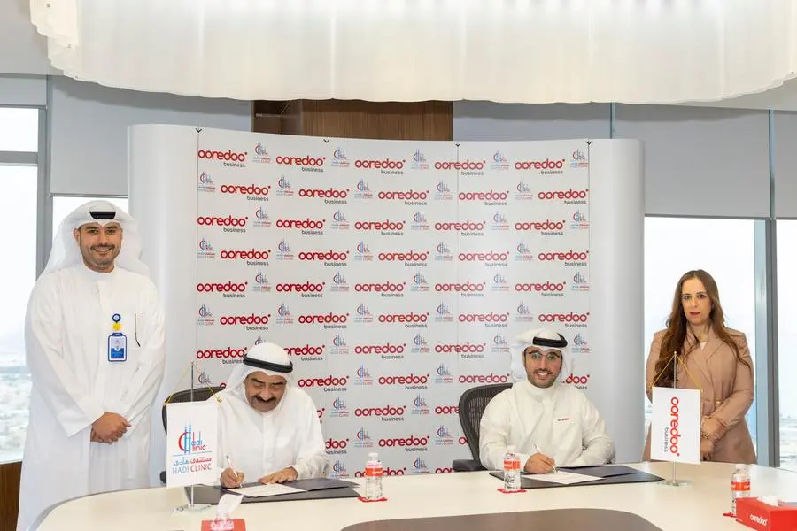 توقيع شراكة بين Ooredoo ومستشفى هادي لتعزيز التحول الرقمي في القطاع الصحي