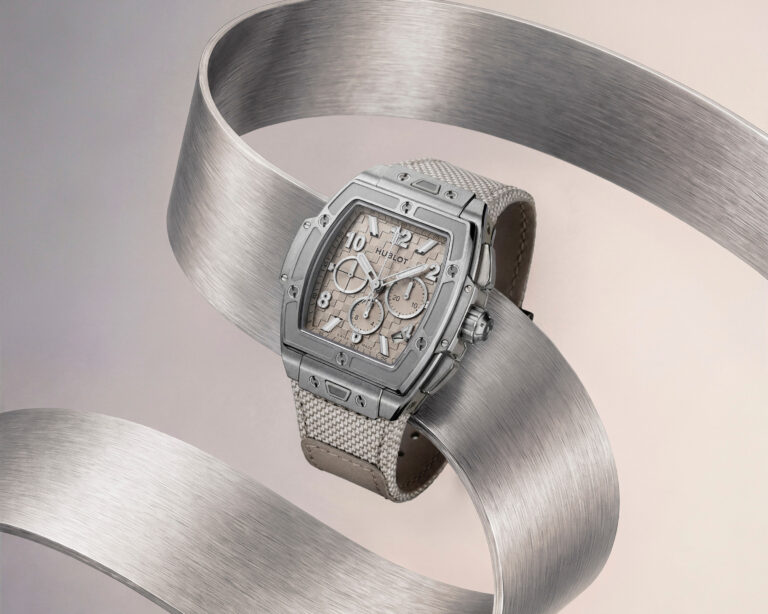 هوبلو تكشف عن  Spirit of Big Bang Essential Taupe  بإصدارين محدودين