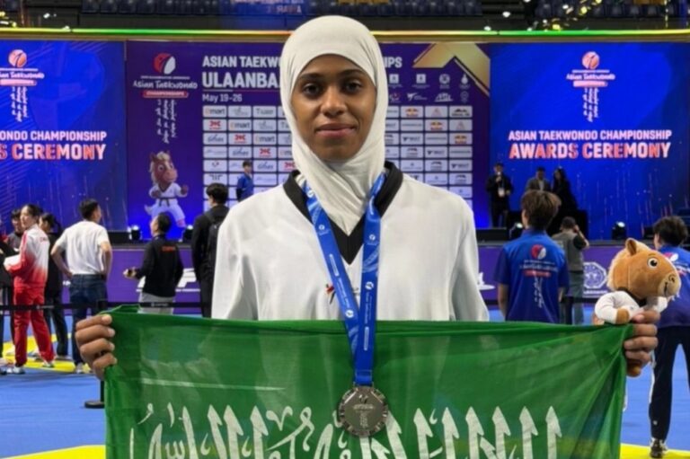 دنيا أبوطالب تُحلّق بفضية آسيا وتواصل تألق الأخضر