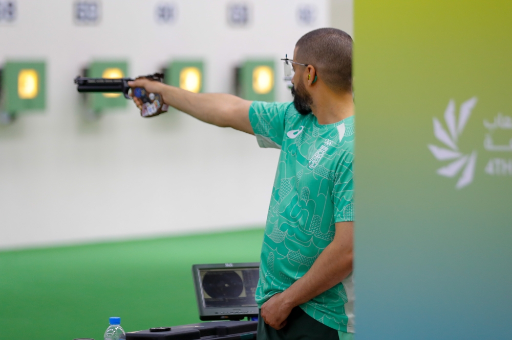 في دورة الألعاب الخليجية "الدوحة 2026".. الرماية تحقق ذهبيتي المسدس الهوائي للفرق والفردي