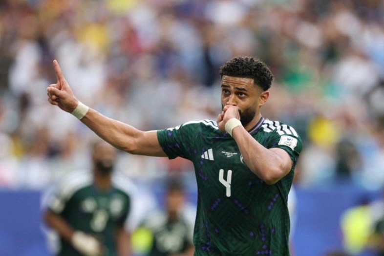 الأميرة ريما بنت بندر تؤازر المنتخب السعودي في افتتاح مشواره المونديالي في كأس العالم وتشيد بأدائه