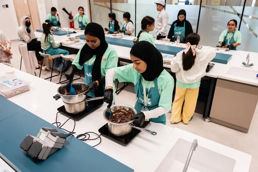 «فرجان دبي» و«خدمة الأمين» و«هيئة تنمية المجتمع» تطلق الموسم الرابع من المخيّم الصيفي