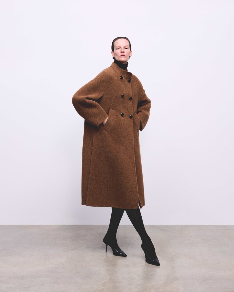 The Architecture Of A Coat من  Max Mara  خريف