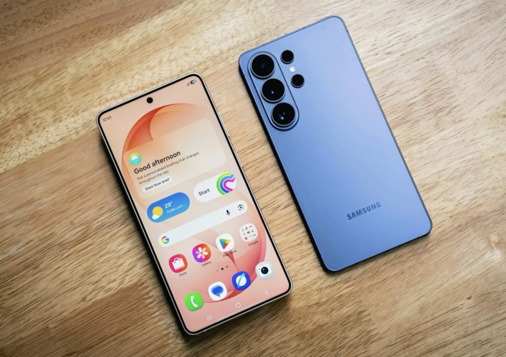 تسريب يكشف زيادة سعة بطارية هاتفي Samsung Galaxy S27 Pro وGalaxy S27 Ultra