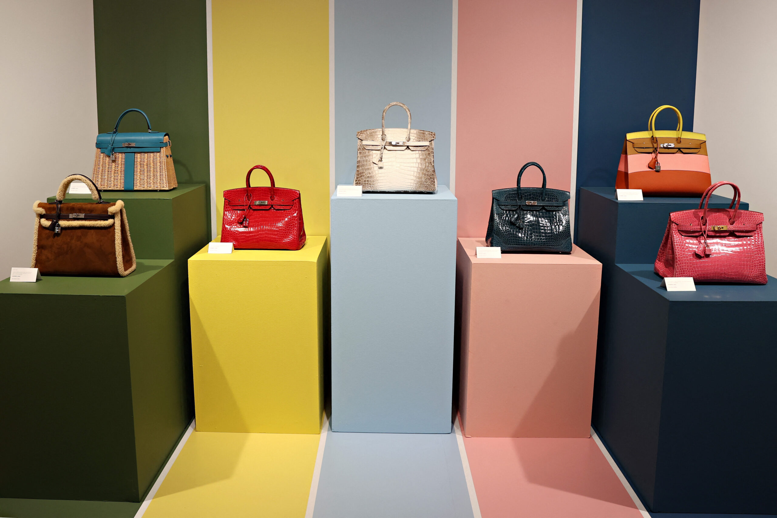 رغم ضعف الأداء بالشرق الأوسط.. ارتفاع مبيعات Hermès بالربع الثاني