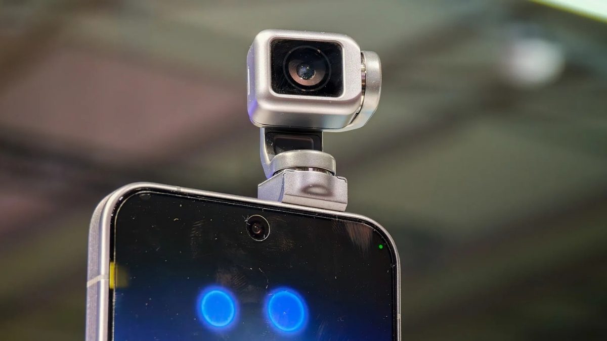 هونر تؤكد إطلاق أول ROBOT PHONE في العالم خلال أغسطس