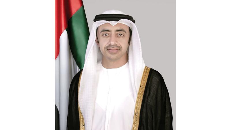 عبدالله بن زايد ووزيرا خارجية مصر والأردن يبحثون هاتفياً التطورات الإقليمية