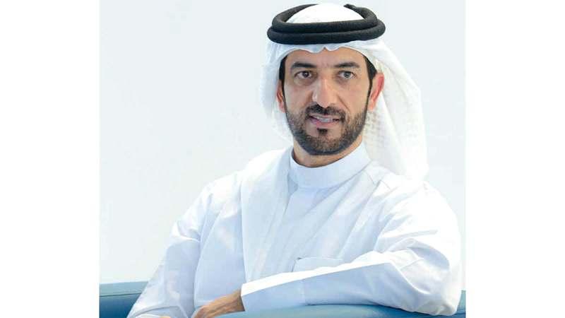 سلطان بن أحمد يوجه بتخصيص منح دراسية في جامعة الشارقة لأوائل الثانوية
