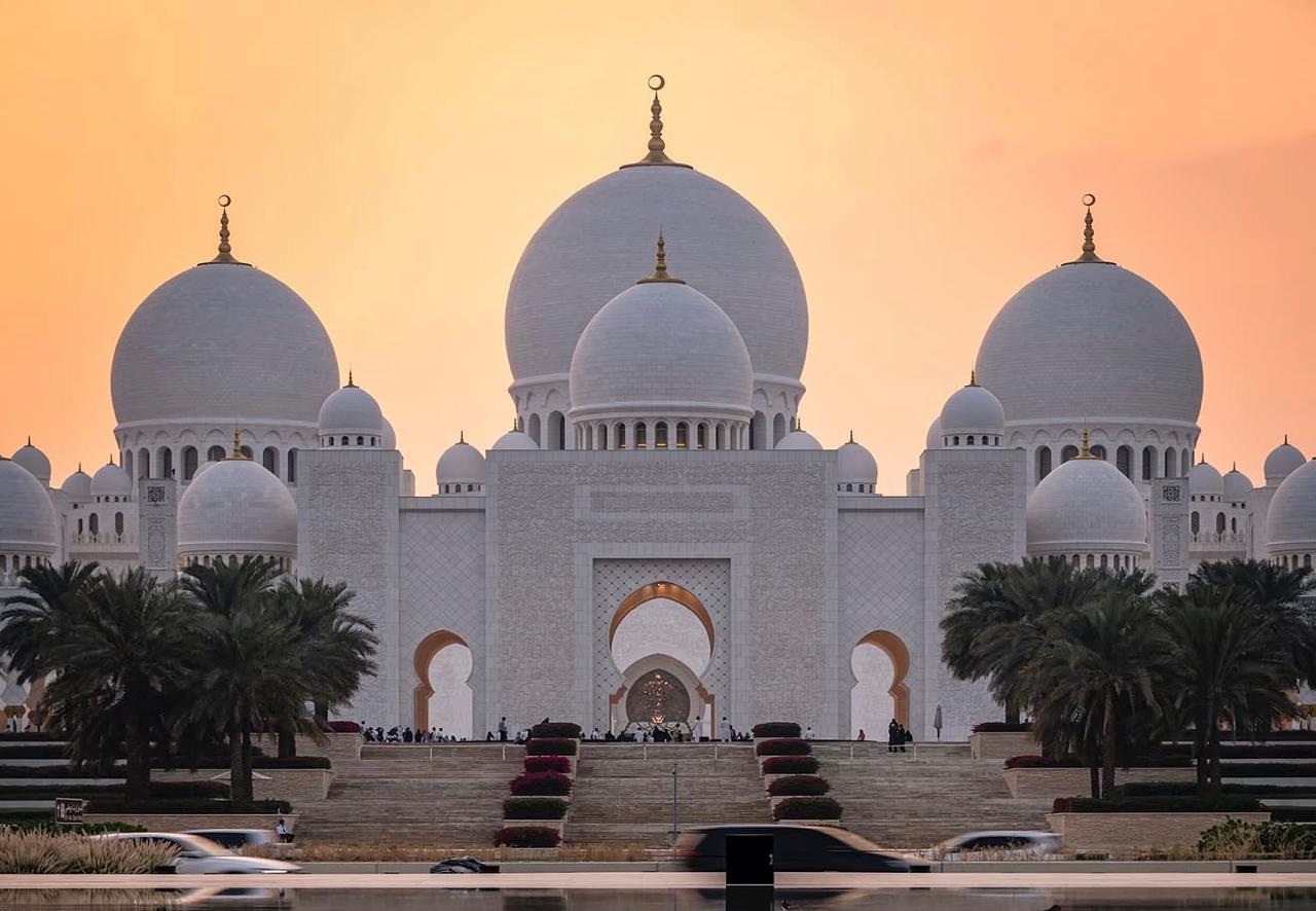 الإمارات..  تحديد عطلة المولد النبوي الشريف للجهات الحكومية الاتحادية والقطاع الخاص