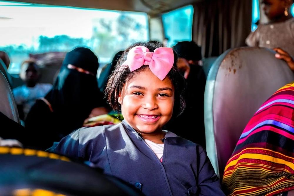 صور.. “الملك سلمان للإغاثة” يعيد 154 لاجئًا صوماليًا من اليمن إلى بلادهم