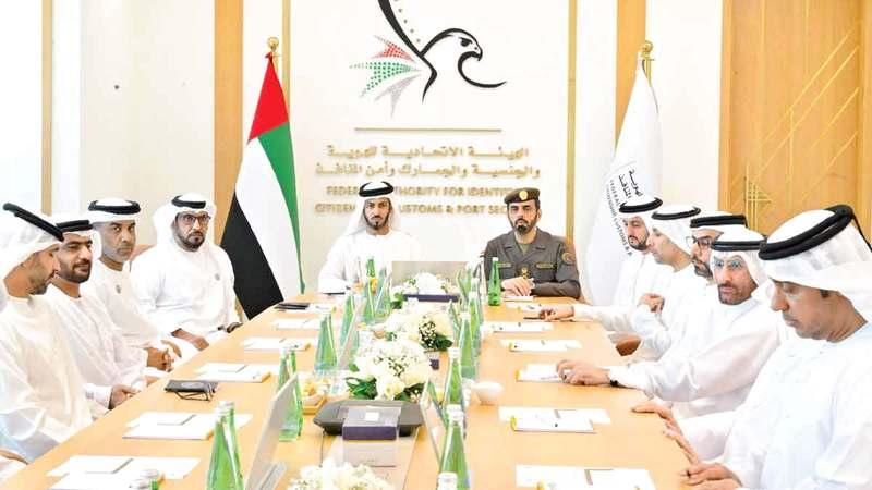 زايد بن حمد آل نهيان يطلع على جهود «جمارك الإمارات» في مكافحة تهريب المخدرات
