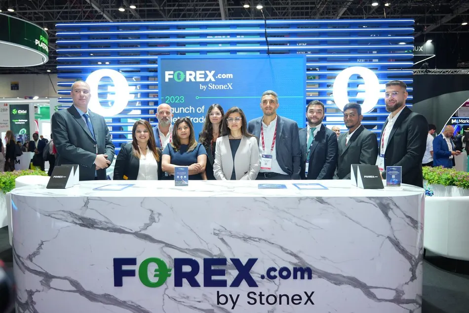 مع استمرار حركة الأسواق إلى ما بعد ساعات الإغلاق، FOREX.com توسّع نطاق التداول خارج الساعات الاعتيادية