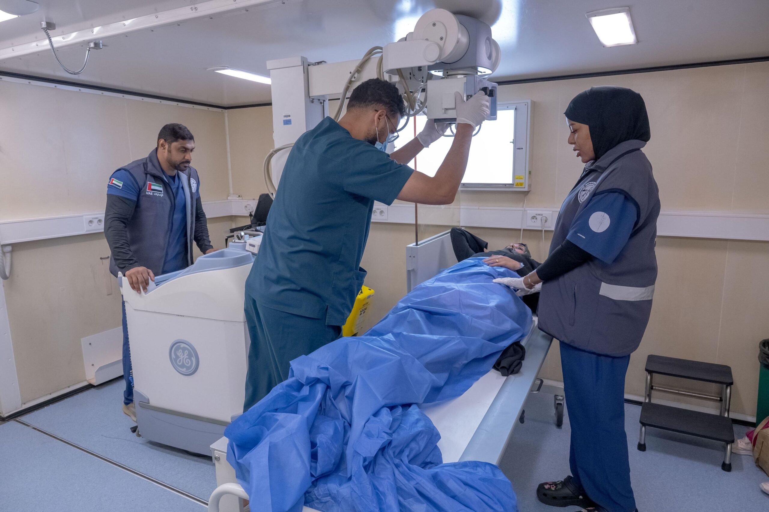 المستشفى الإماراتي العائم يواصل تقديم الرعاية التخصصية للحالات القادمة من قطاع غزة