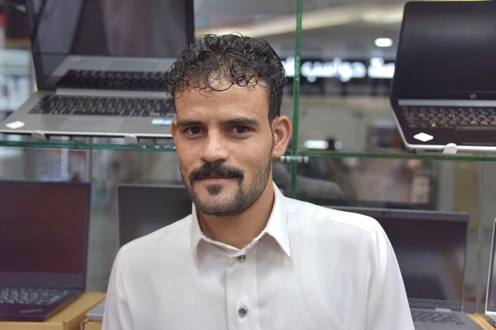 أجهزة الكمبيوتر والأجهزة اللوحية تتصدر مشتريات الطلاب مع بداية الدراسة