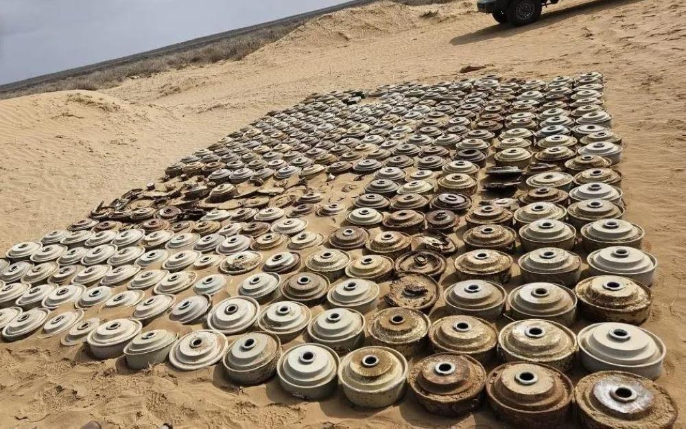 في أسبوع.. مشروع “مسام” ينزع 819 لغمًا من مختلف الأراضي اليمنية