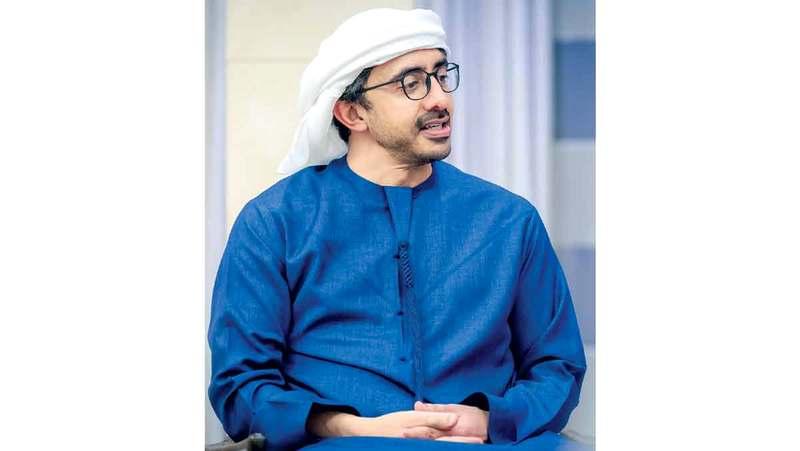 عبدالله بن زايد يؤكد تضامن الإمارات الكامل مع دولة الكويت