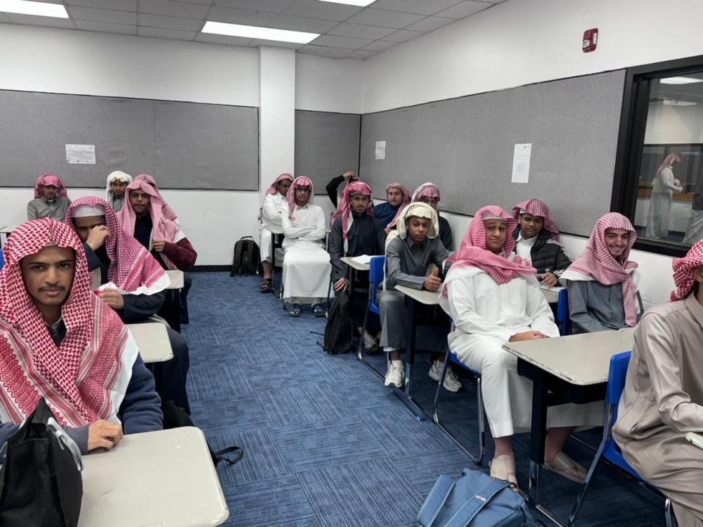 إدراج مواد الذكاء الاصطناعي وهندسة البرمجيات بمسار الحاسب في الثانوية