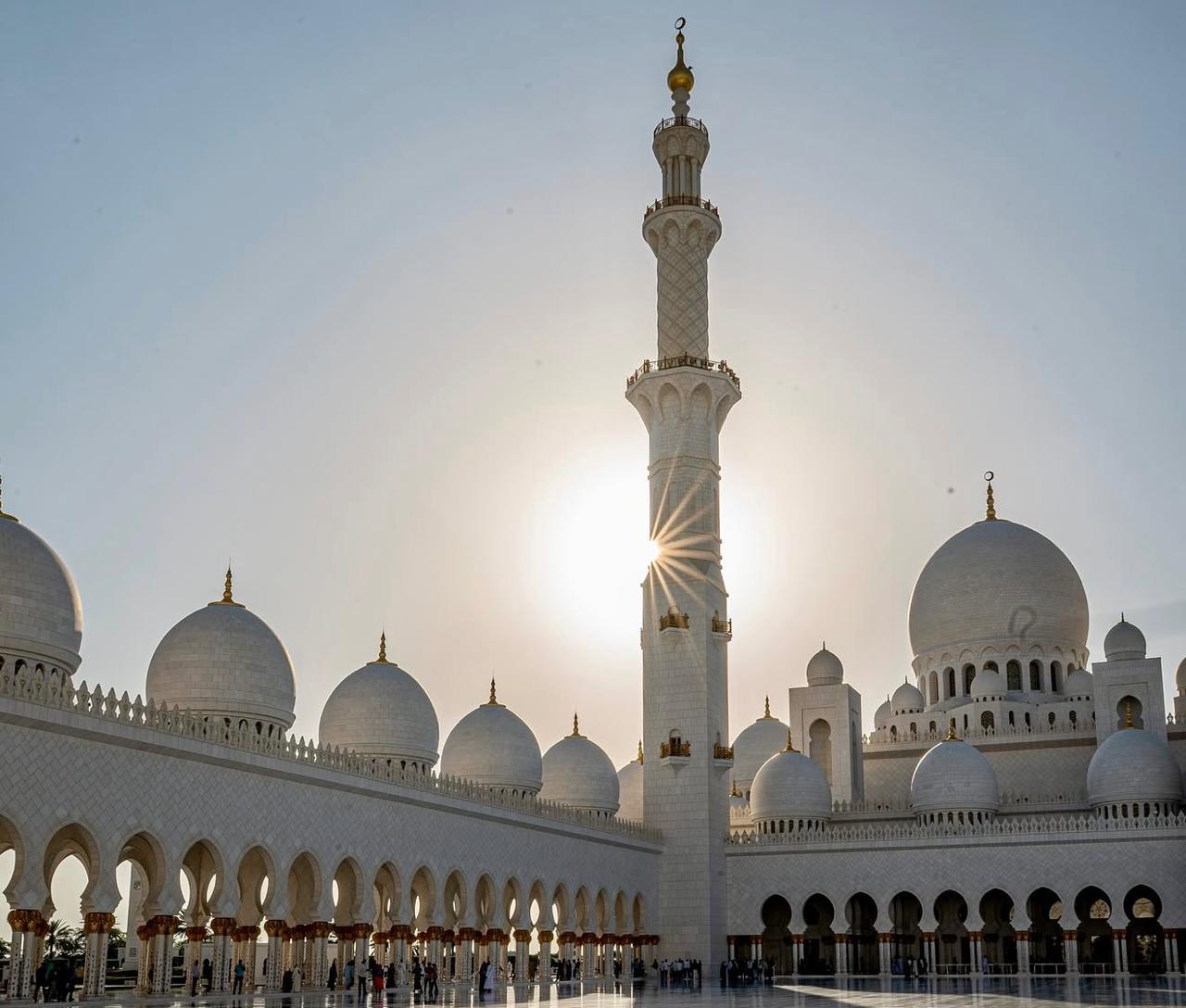 «المولد النبوي».. عنوان خطبة الجمعة غداً في جميع مساجد الدولة