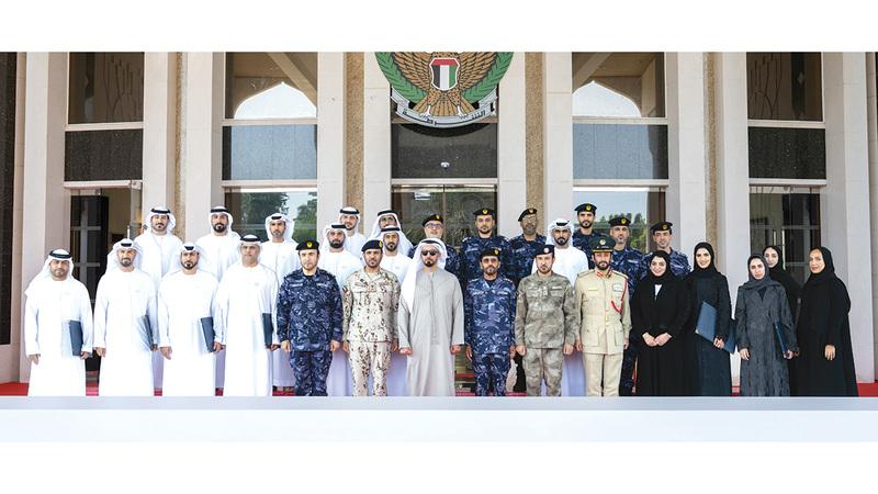 سيف بن زايد: رجال «الفارس الشهم 3» يعملون بصمت وأثرهم يتحدث عنهم