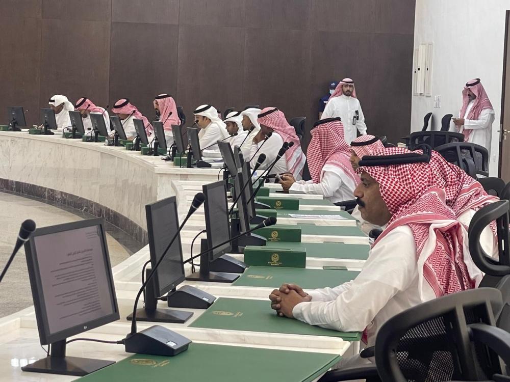 «المسكيت».. من شجرة متحملة للجفاف إلى تحدٍ بيئي في مكة المكرمة