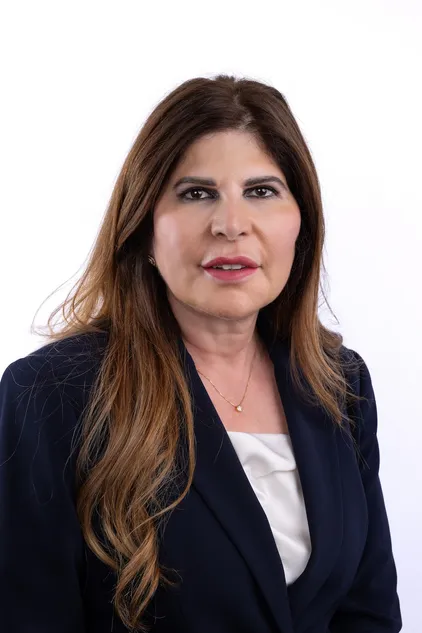 ستاندرد تشارترد أول بنك عالمي مُصنَّف ضمن البنوك ذات الأهمية النظامية العالمية يتيح للمؤسسات خدمة التداول الفوري لعملتي بيتكوين وإيثر في دولة الإمارات