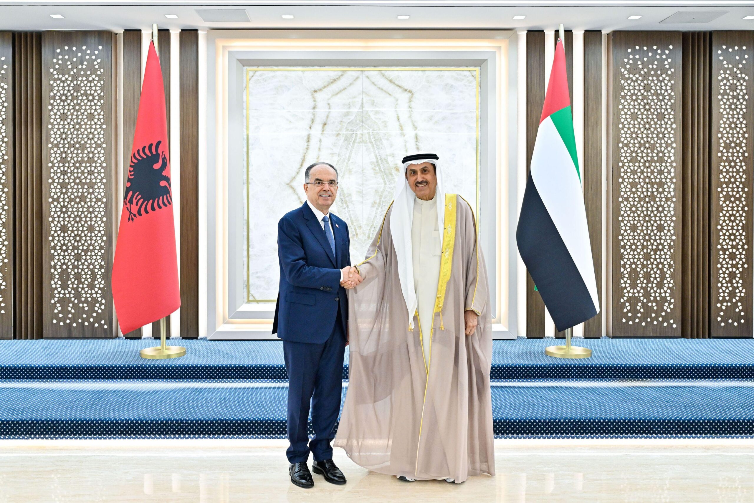صقر غباش يلتقي رئيس ألبانيا ويؤكد أهمية تعزيز التعاون البرلماني بين البلدين