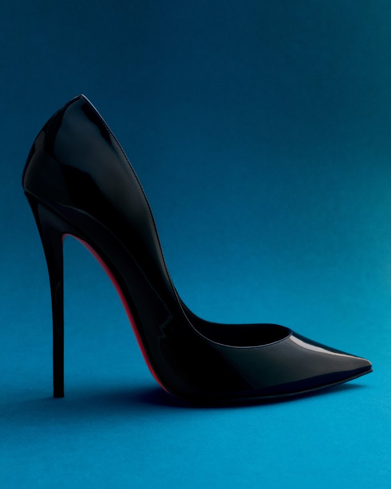 لا بيغال LA PIGALLE من CHRISTIAN LOUBOUTIN جاذبية خالدة