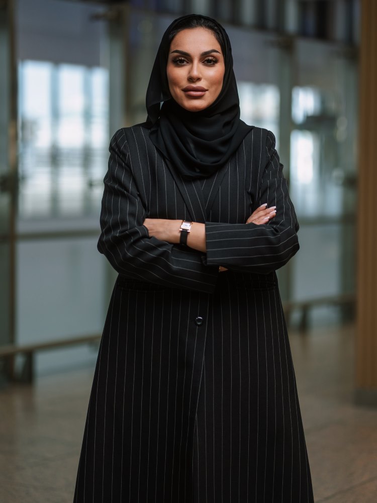 رائدات في مطارات وشرطة دبي يُبرزن دور المرأة الإماراتية في قطاعات الطيران والأمن والاستدامة