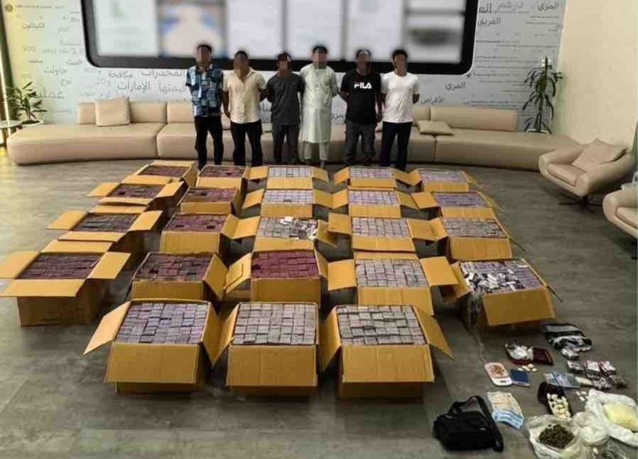 شرطة دبي تُحبط ترويج 2.323 طن من الأقراص المخدرة