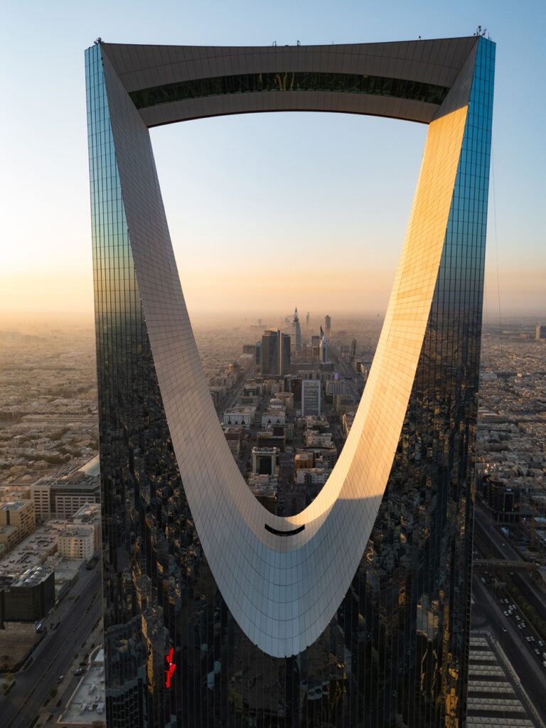 اكتشفوا أرقى التجارب الموسمية في فندق فورسيزونز الرياض من الإقامة إلى العافية والطعام