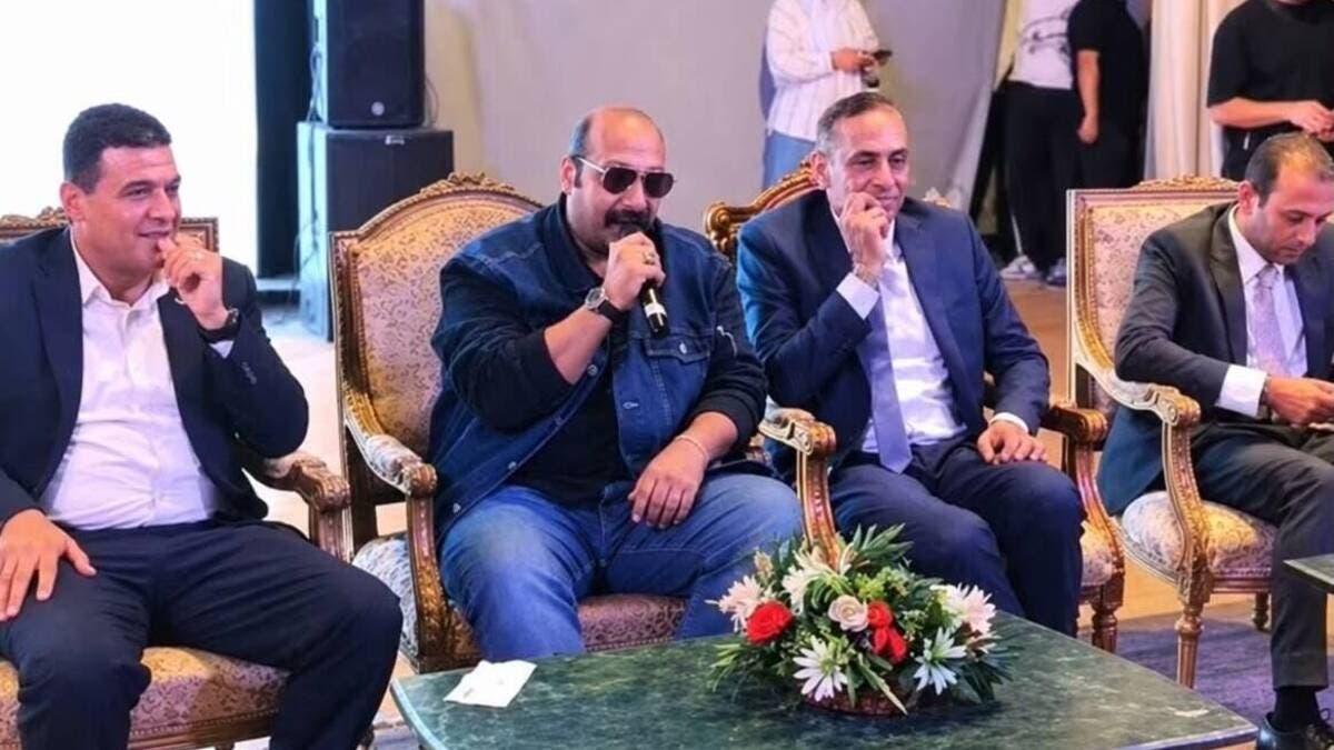 بسبب جملته الشهيرة.. الفنان محمد ثروت يتسبب في أزمة بجامعة بني سويف